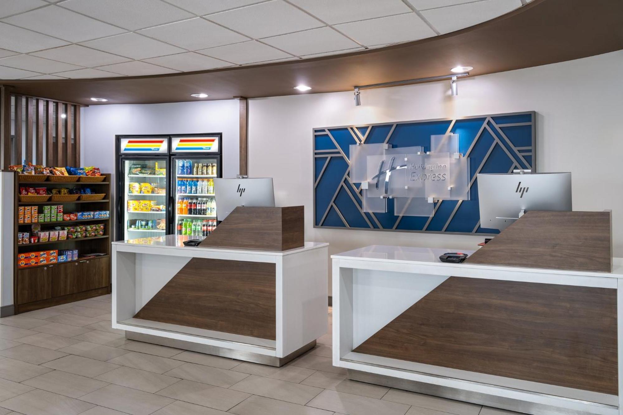 Holiday Inn Express Toledo North By Ihg Экстерьер фото